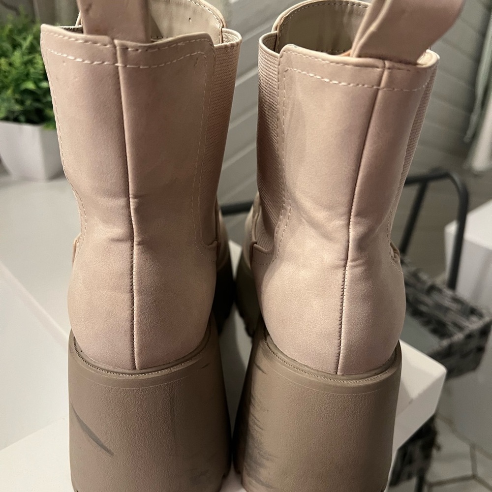 Soda Cream Women's Combat Boots - Picture 3 of 5